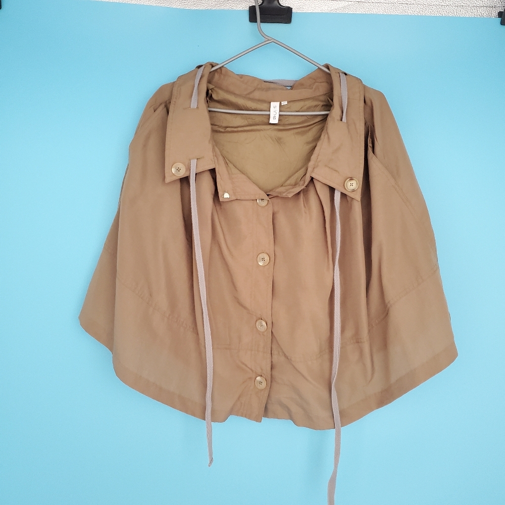 sine Cape Size 6 Khaki Button Up
